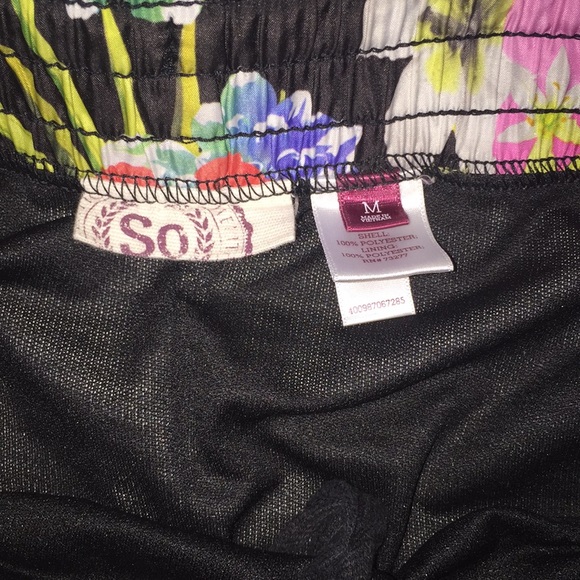 Shorts - Picture 4 of 4